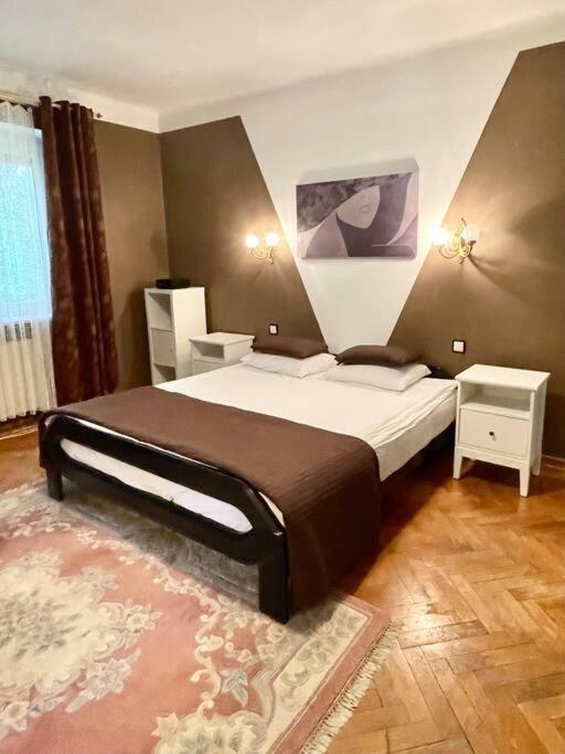 Beautiful Villa With Garden In Milanowek Екстериор снимка