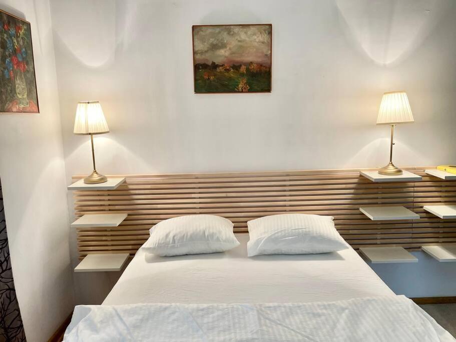 Beautiful Villa With Garden In Milanowek Екстериор снимка